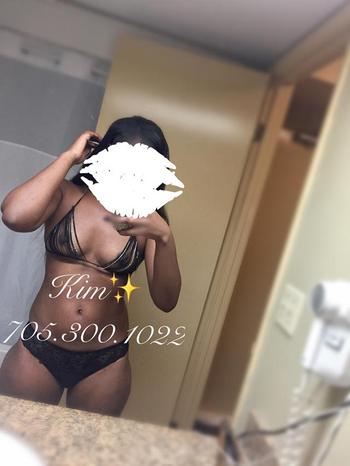 , 22  female escort, Sault Ste Marie