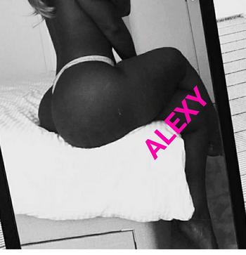 , 23 African American female escort, Sault Ste Marie